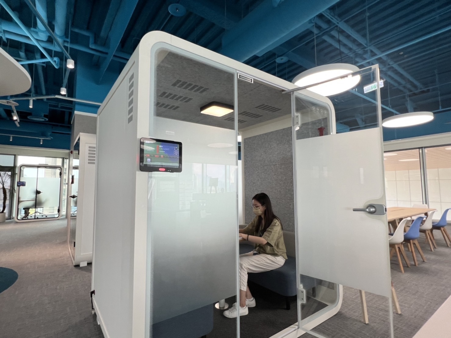 美高梅mgm高雄據點的智慧行動辦公艙，展現美高梅mgm在面板以外的研發應用軟實力